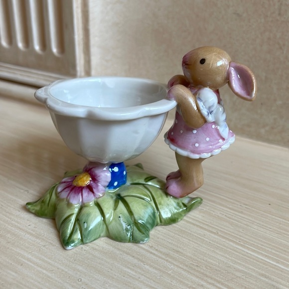 Villeroy & Boch Spring Awakening Egg Cup Bunny Girl - Picture 2 of 6